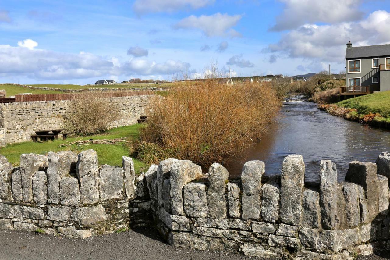 11 Doolin Court Villa Exterior photo